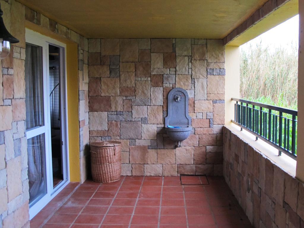 Bisbis House Hostal Porto Moniz Exterior foto