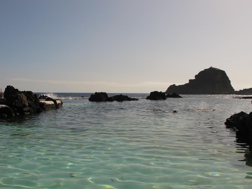 Bisbis House Hostal Porto Moniz Exterior foto