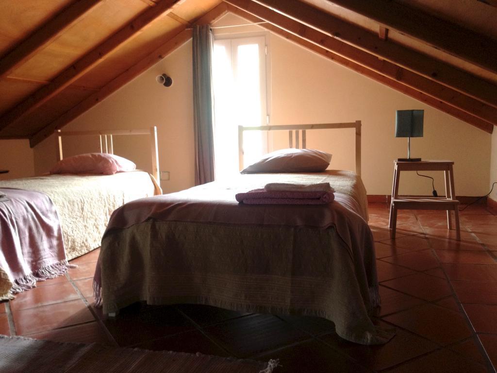 Bisbis House Hostal Porto Moniz Exterior foto